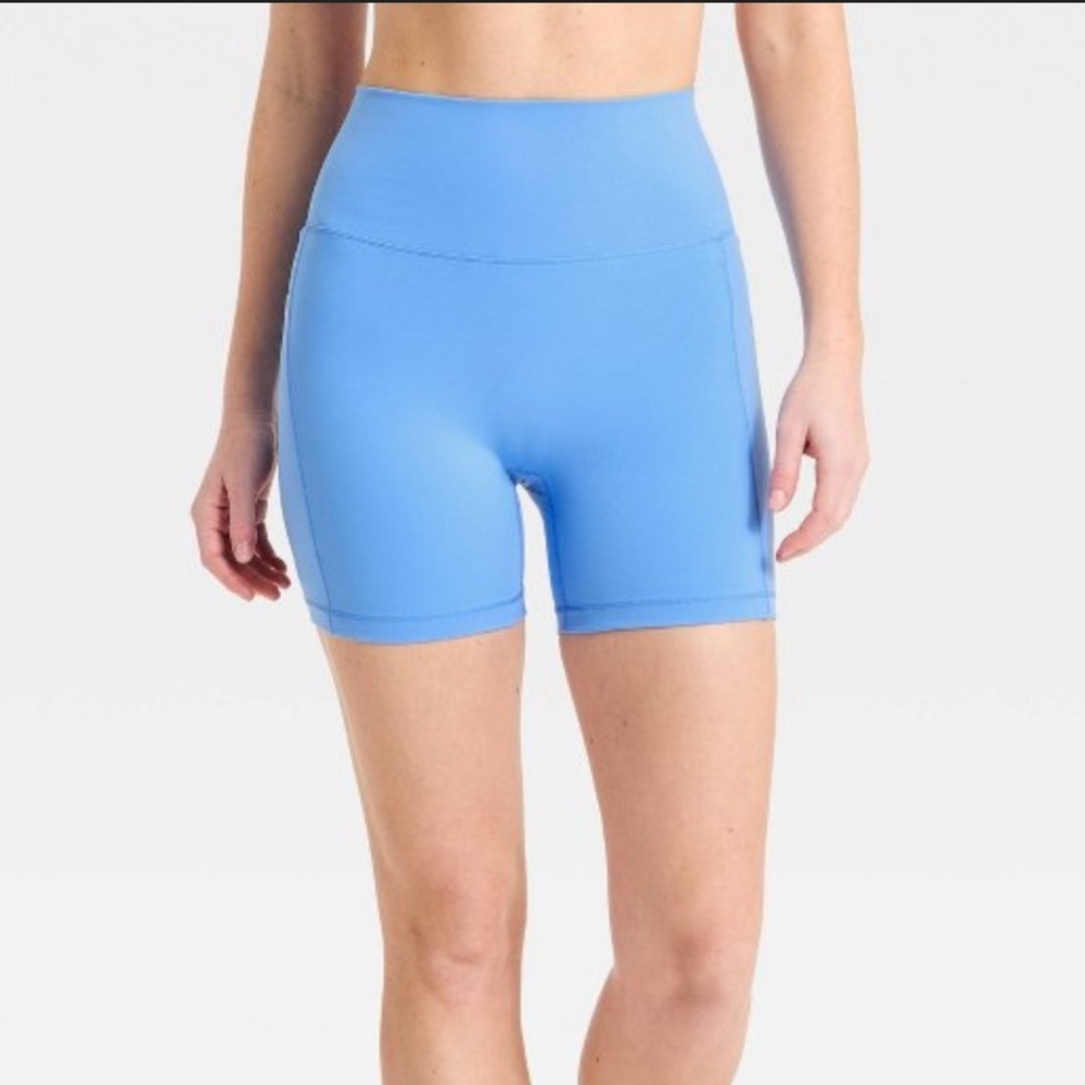 Target All in Motion Women's Super Flex Ultra High-Rise Bike Shorts Size M Blue